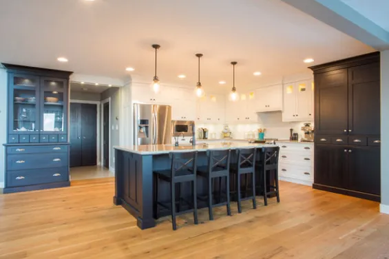 Dining Area - Hardwood floor